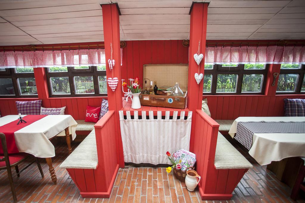 Emese Vendeghaz Noszvaj Hotel Ngoại thất bức ảnh